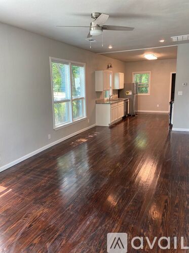 1321 E Cherry St 3 Beds Single Family Home for Rent - Photo gallery 2