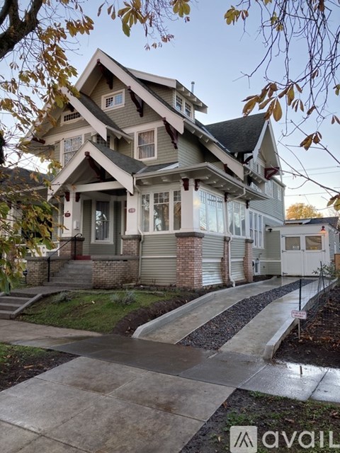 5735 NE Rodney Ave 2 Beds Apartment for Rent