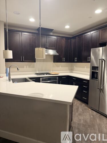 472 Rialto Pl 3 Beds Single Family Home for Rent - Photo gallery 3