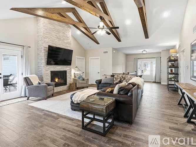 3911 Travers Cir 5 Beds Single Family Home for Rent - Photo gallery 5