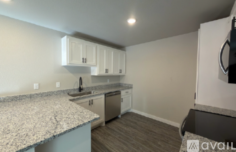 2844 Glennster St 3 Beds Single Family Home for Rent - Photo gallery 4