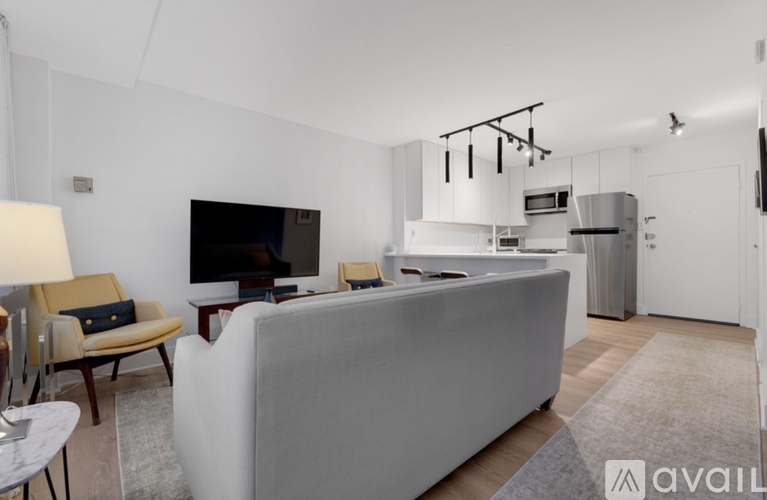 922 24th Street Northwest Studio Condo for Rent - Photo gallery 3
