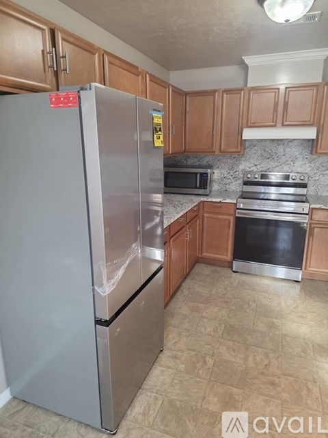 8029 Northwest 74Th Street 3 Beds Apartment for Rent