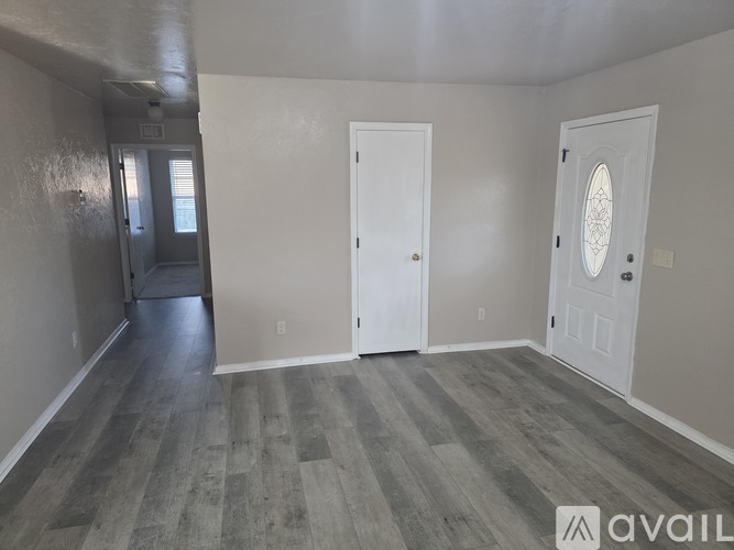 8029 Northwest 74th Street 3 Beds Single Family Home for Rent - Photo gallery 2