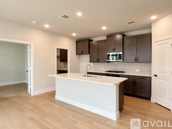 7183 Lathrop Ln 3 Beds Single Family Home for Rent - Photo gallery 5