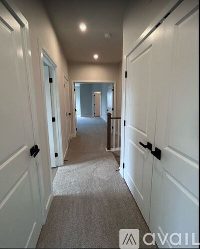 8020 Lake Laurel Ln 3 Beds Apartment for Rent