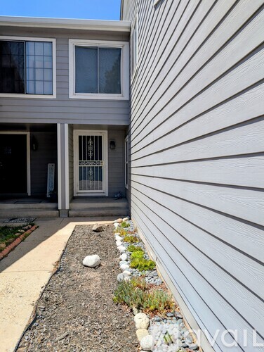 12572 East Cornell Circle 3 Beds Single Family Home for Rent - Photo gallery 3