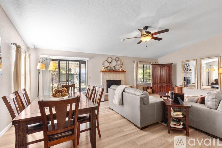 9733 Northstar Ct 3 Beds Single Family Home for Rent - Photo gallery 2