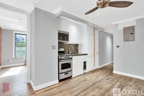 2100 2Nd Avenue 3 Beds Apartment for Rent