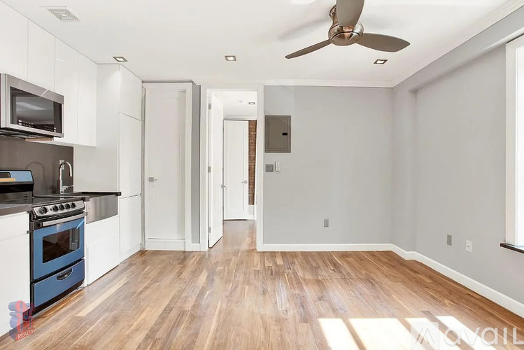 2100 2nd Avenue 2 Beds Apartment for Rent - Photo gallery 5