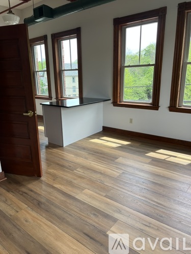 56 Main Street 1 Apartment for Rent - Photo gallery 4