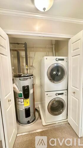 244 South Reynolds Street 1 Condo for Rent - Photo gallery 2