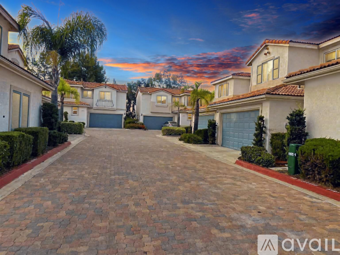11595 Compass Point Drive North 4 Beds Single Family Home for Rent - Photo gallery 3
