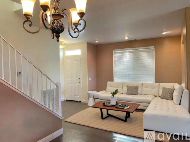 11595 Compass Point Drive North 4 Beds Single Family Home for Rent - Photo gallery 4
