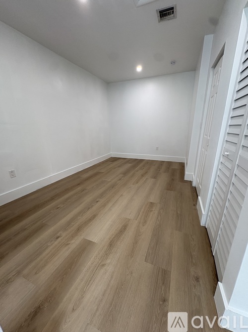 3740 Southwest 124th Court 1 Single Family Home for Rent - Photo gallery 1