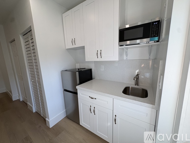 3740 Southwest 124th Court 1 Single Family Home for Rent - Photo gallery 4