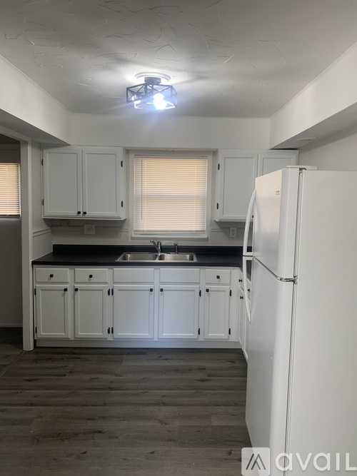 252 Mantua Street 4 Beds Single Family Home for Rent - Photo gallery 2