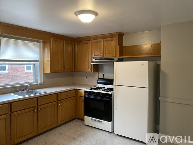 81 Fuller St 2 Beds Apartment for Rent - Photo gallery 1