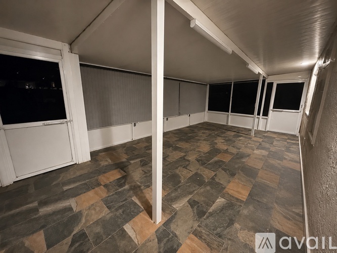 605 Red Robin Road 3 Beds Single Family Home for Rent - Photo gallery 2