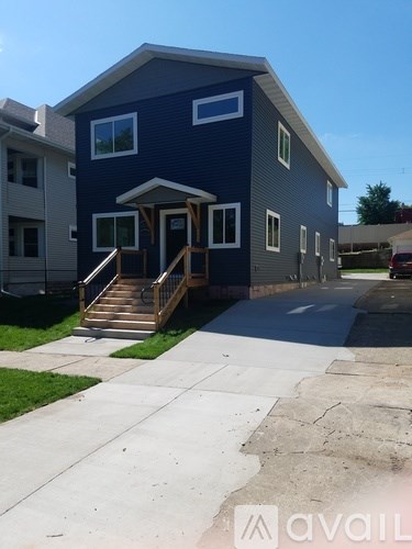 1048 Dayton Ave 3 Beds Apartment for Rent