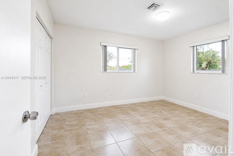 15445 SW 99th Ave 4 Beds Single Family Home for Rent - Photo gallery 2