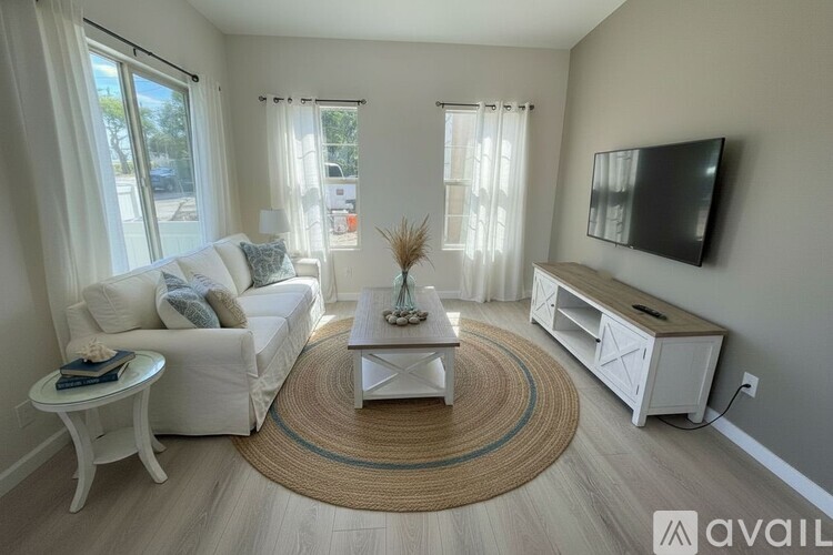 704 I St 1 Single Family Home for Rent - Photo gallery 2