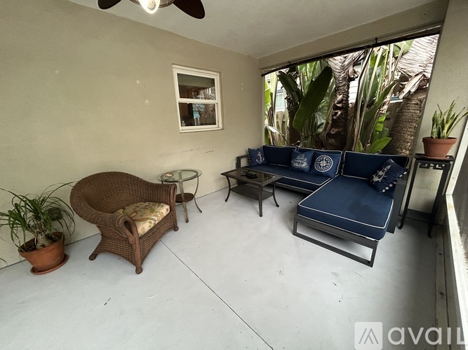 2627 Dartmouth Avenue North 3 Beds Single Family Home for Rent - Photo gallery 1