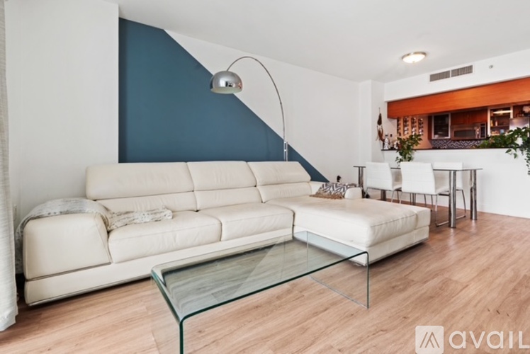 1800 North Bayshore Drive 1 Single Family Home for Rent - Photo gallery 2