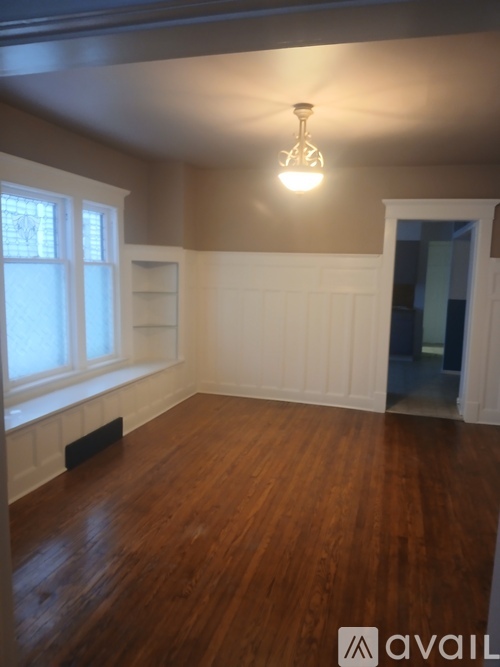 822 Potomac Avenue 2 Beds Apartment for Rent - Photo gallery 3