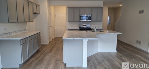 2270 Horseshoe Circle 3 Beds Apartment for Rent