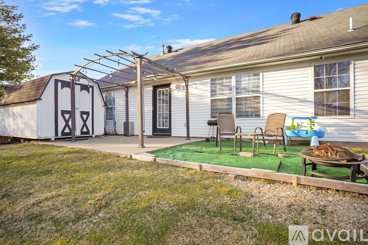 4615 Boardwalk Drive 3 Beds Single Family Home for Rent - Photo gallery 4