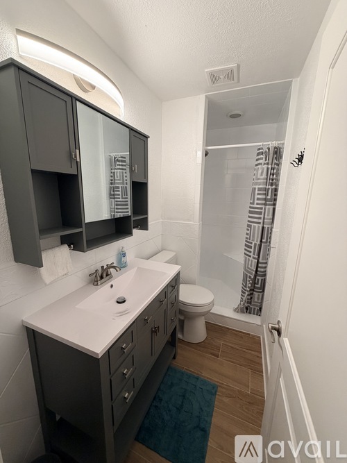 911 7th Street Northwest 2 Beds Single Family Home for Rent - Photo gallery 1