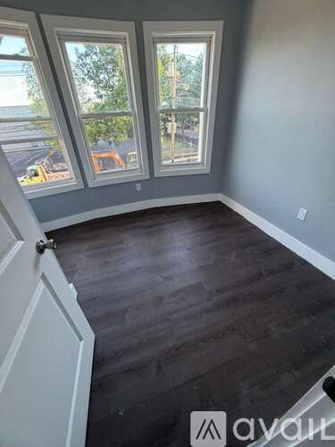 61 16th Ave 2 Beds Apartment for Rent - Photo gallery 3