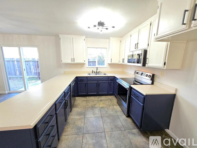 3057 Courtside Dr 4 Beds Single Family Home for Rent - Photo gallery 2