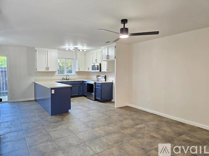 3057 Courtside Dr 4 Beds Single Family Home for Rent - Photo gallery 3