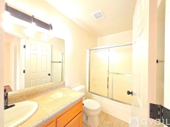 3057 Courtside Dr 4 Beds Single Family Home for Rent - Photo gallery 4