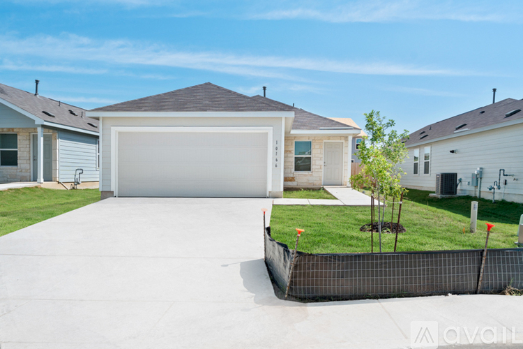 10166 Asta Trl 3 Beds Single Family Home for Rent - Photo gallery 2