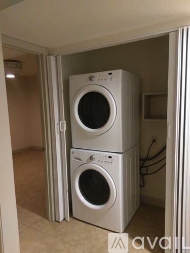 7006 South Mascotte Street 2 Beds Apartment for Rent - Photo gallery 5