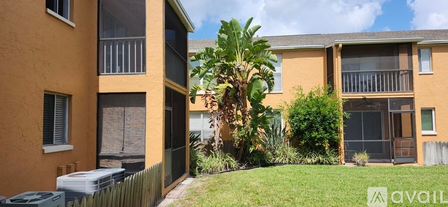 12658 Kenwood Lane, Unit C 1 Apartment for Rent - Photo gallery 2