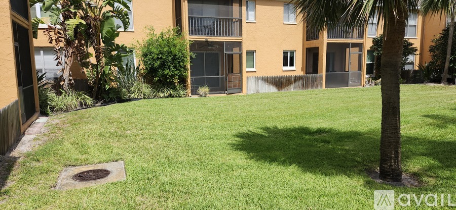 12658 Kenwood Lane, Unit C 1 Apartment for Rent - Photo gallery 3