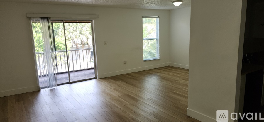 12658 Kenwood Lane, Unit C 1 Apartment for Rent - Photo gallery 5