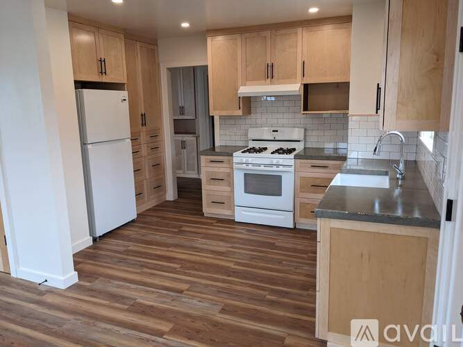 822 1/2 West Islay Street 2 Beds Single Family Home for Rent - Photo gallery 2