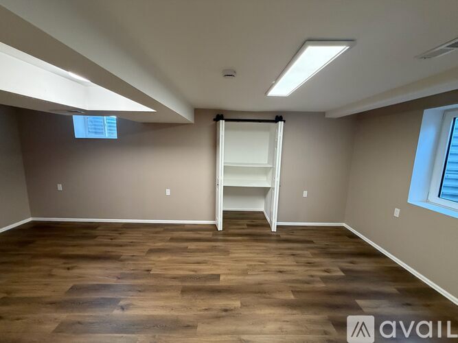 10194 West Maryland Drive 3 Beds Single Family Home for Rent - Photo gallery 3