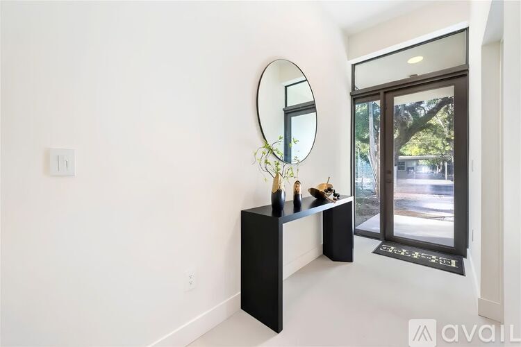 3073 Hibiscus Street 3 Beds Single Family Home for Rent - Photo gallery 4