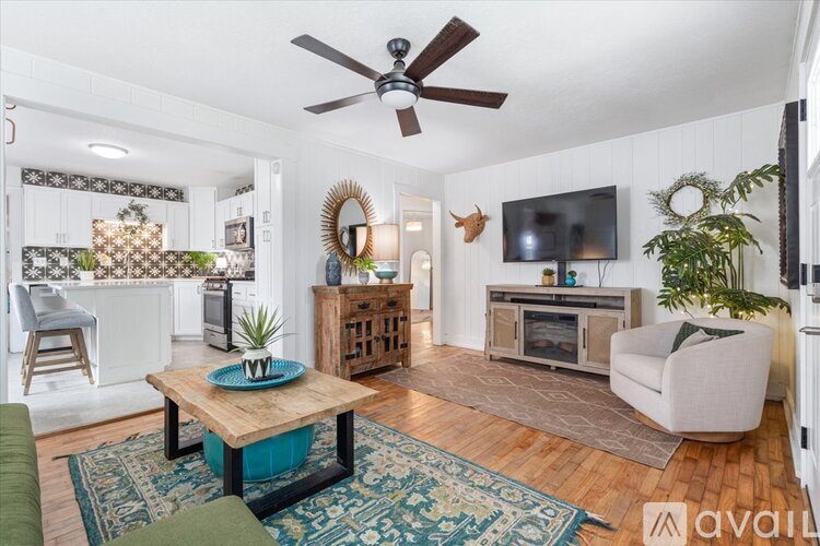 313 Quandt Avenue 3 Beds Single Family Home for Rent - Photo gallery 3