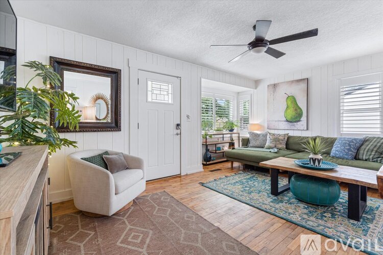 313 Quandt Avenue 3 Beds Single Family Home for Rent - Photo gallery 4