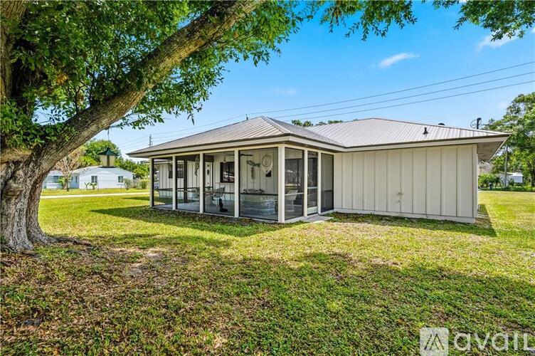895 20th Ave 3 Beds Single Family Home for Rent - Photo gallery 3