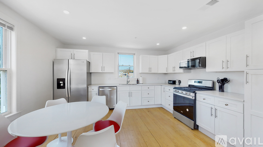 659 South St 4 Beds Apartment for Rent - Photo gallery 1