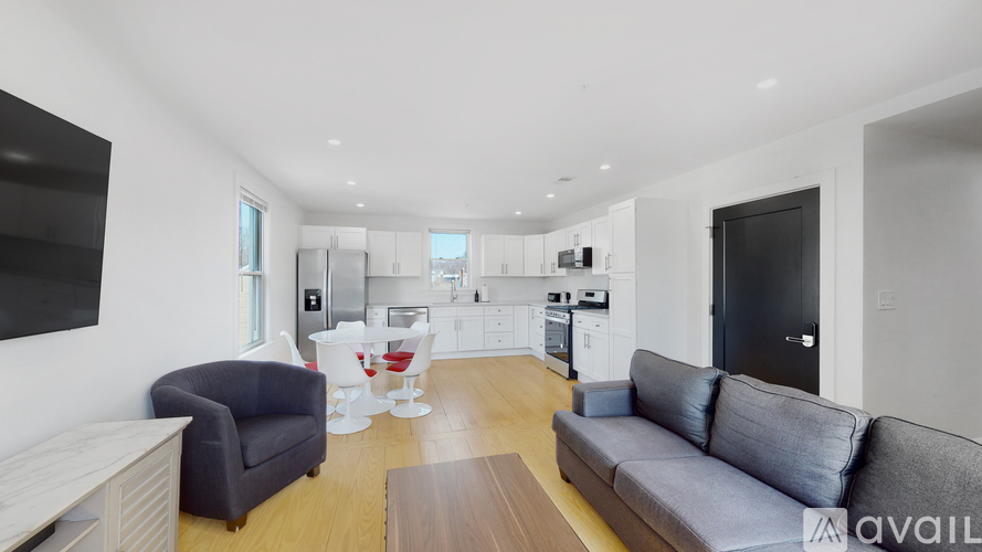 659 South St 4 Beds Apartment for Rent - Photo gallery 2