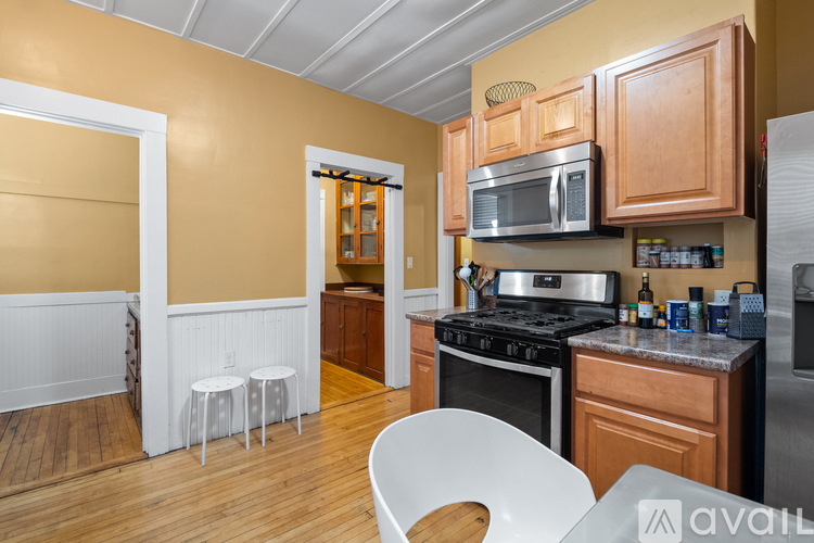 54 Chester Ave 4 Beds Apartment for Rent - Photo gallery 2